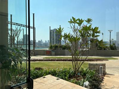 Balcony Image of 900 Sq.ft 2 BHK Apartment / Flat for sale in Piramal Mahalaxmi, Worli Mumbai for Rs. 47500000