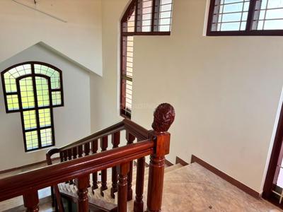 Balcony Image of 5000 Sq.ft 6 BHK Independent House for sale in Panaiyur, Sholinganallur Chennai for Rs. 85000000