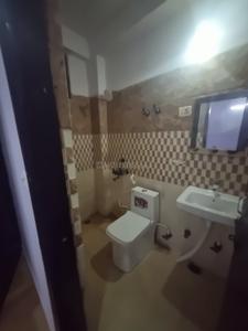 Bathroom Image of 1000 Sq.ft 2 BHK Apartment / Flat for rent in Sector 51 Noida for Rs. 15000