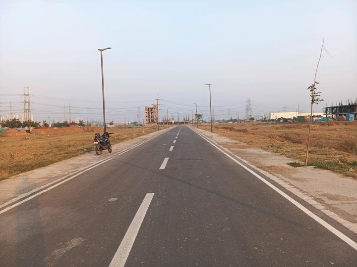 Vatika Express City Plots Main Image 1