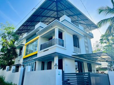 Image of 1800 Sq.ft 3 BHK Independent House for sale in Sreekariyam, Thiruvananthapuram for Rs. 7300000