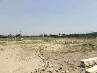 Image of 1800 Sq.ft Residential Plot / Land for sale in Sector 79, Noida for Rs. 27100000