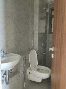 Common Bathroom Image of 845 Sq.ft 2.5 BHK Apartment / Flat for sale in Sheth Auris Bliss, Malad West Mumbai for Rs. 23000000