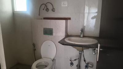 Image of 1600 Sq.ft 3 BHK Apartment / Flat for rent in Supertech The Romano, Sector 118, Noida for Rs. 26000