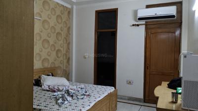 Bedroom Image of 1500 Sq.ft 3 BHK Builder Floor for rent in Swaraj Homes Hari Mandir Block RWA, GTB Nagar New Delhi for Rs. 48000
