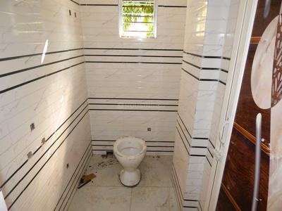 Bathroom Image of 730 Sq.ft 2 BHK Apartment / Flat for sale in Dum Dum Cantonment Kolkata for Rs. 2701000