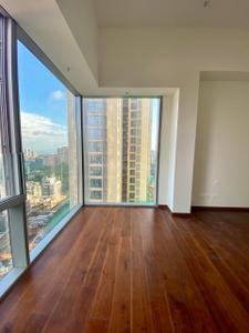 Bedroom Image of 750 Sq.ft 2 BHK Apartment / Flat for sale in Piramal Aranya, Byculla Mumbai for Rs. 35000000