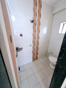 Bathroom Image of 800 Sq.ft 2 BHK Apartment / Flat for sale in Ankleshwar GIDC Ankleshwar for Rs. 2500000
