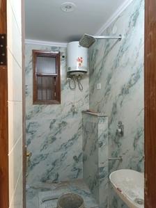 Common Bathroom Image of 900 Sq.ft 3 BHK Builder Floor for sale in Palam New Delhi for Rs. 8500000