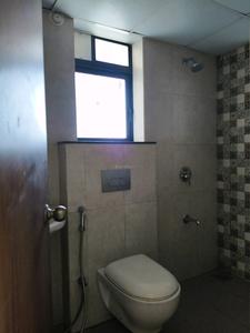 Common Bathroom Image of 1356 Sq.ft 3 BHK Apartment / Flat for sale in Shapoorji Pallonji Vanaha, Bavdhan Pune for Rs. 12300000