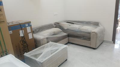 Living Room Image of 1250 Sq.ft 2 BHK Builder Floor for rent in Sector 40 Gurgaon for Rs. 50000