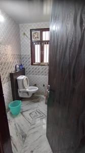 Bathroom Image of 630 Sq.ft 2 BHK Apartment / Flat for sale in Uttam Nagar New Delhi for Rs. 3600000