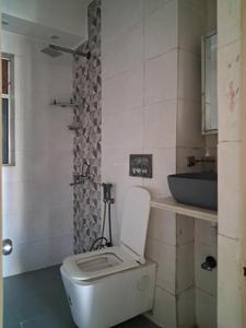 Common Bathroom Image of 1410 Sq.ft 3 BHK Apartment / Flat for sale in Paras Tierea, Sector 137 Noida for Rs. 12600000