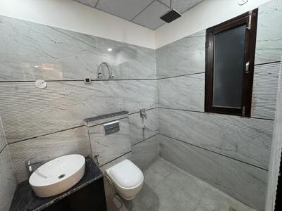 Bathroom Image of 1757 Sq.ft 3 BHK Independent House for rent in Shourya Shouryapuram, Lal Kuan Ghaziabad for Rs. 28000