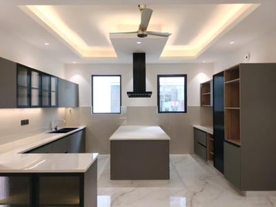 Kitchen Image of 3600 Sq.ft 4 BHK Builder Floor for sale in Ultra Luxury Builder Floor, Sector 85 Faridabad for Rs. 36000000