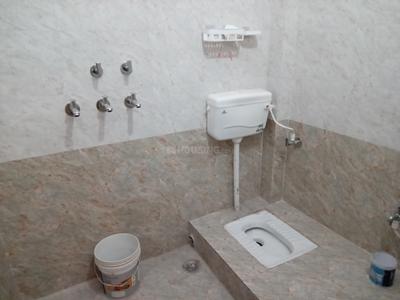 Bathroom Image of 700 Sq.ft 2 BHK Apartment / Flat for rent in Alliance Utpal, Mahanagar Colony Bareilly for Rs. 10000