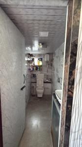 Bathroom Image of 800 Sq.ft 3 BHK Apartment / Flat for rent in Masjid Bandar Mumbai for Rs. 75000