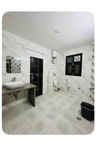 Bathroom Image of 1700 Sq.ft 3 BHK Builder Floor for rent in Greenwood City Floors, Sector 45 Gurgaon for Rs. 70000