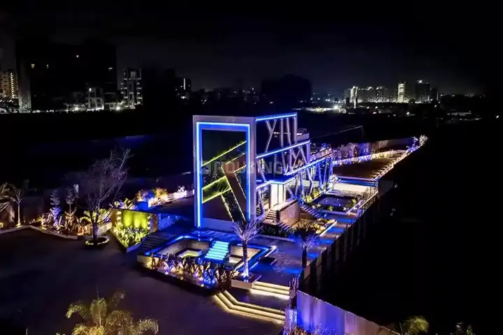 Majestique 38 Park Majestique Main Image 1