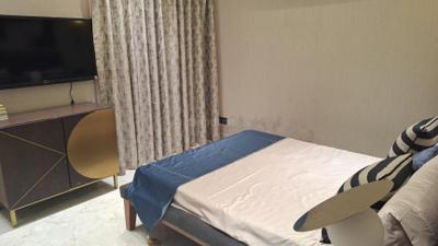 Bedroom Image of 1950 Sq.ft 3 BHK Apartment / Flat for sale in Express Zenith Tower A, Sector 77 Noida for Rs. 22425000