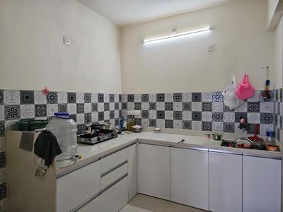 Kitchen Image of 850 Sq.ft 2 BHK Apartment / Flat for rent in Parshwa Gold County Wing B, Charholi Budruk Pune for Rs. 18000