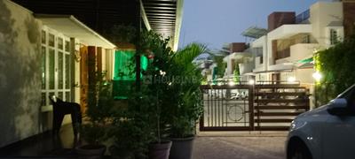 Balcony Image of 3200 Sq.ft 3 BHK Villa for sale in Suryaansh Vedura, Chandkheda Ahmedabad for Rs. 32500000