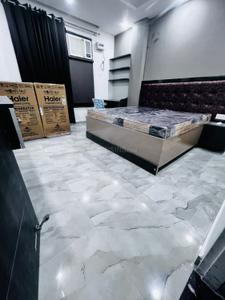 1 RK Independent Builder Floor