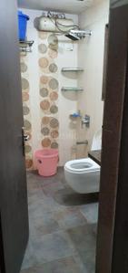 Bathroom Image of 950 Sq.ft 2 BHK Apartment / Flat for rent in Cosmos Heritage, Thane West Thane for Rs. 45000