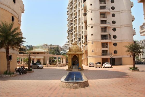 Tharwani Rosalie Main Image 1