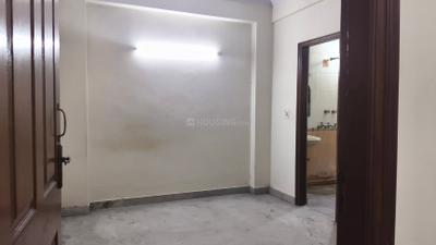 Bedroom Image of 1250 Sq.ft 3 BHK Builder Floor for rent in Arjun Nagar New Delhi for Rs. 40000