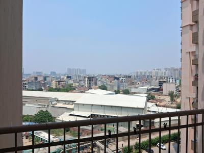 Bedroom One Image of 1150 Sq.ft 2.5 BHK Apartment / Flat for sale in Supertech Cape Town, Sector 74 Noida for Rs. 11500000