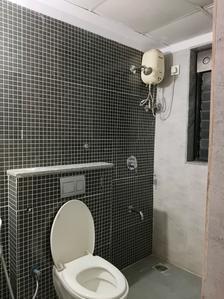 Common Bathroom Image of 850 Sq.ft 1.5 BHK Apartment / Flat for sale in Lodha Palava Elite K To T, Palava Phase 2 Thane for Rs. 4100000