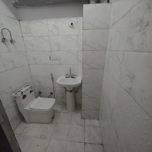 Bathroom Image of 700 Sq.ft 1 RK Apartment / Flat for sale in SKG The Merlin, Vasundhara Ghaziabad for Rs. 4900000