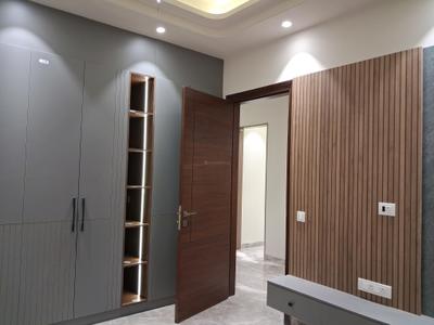 Bedroom Image of 1800 Sq.ft 3 BHK Builder Floor for sale in Paschim Vihar New Delhi for Rs. 35000000