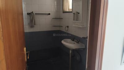 Image of 1650 Sq.ft 3.5 BHK Apartment / Flat for rent in CGHS NPSC Apartment, Sector 2 Dwarka, New Delhi for Rs. 45000