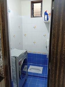 Bathroom Image of 1100 Sq.ft 2 BHK Apartment / Flat for sale in Ghatlodiya Ahmedabad for Rs. 6000000