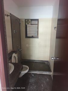Bathroom Image of 1400 Sq.ft 2.5 BHK Apartment / Flat for sale in Kalpataru Estate, Pimple Gurav Pune for Rs. 14500000