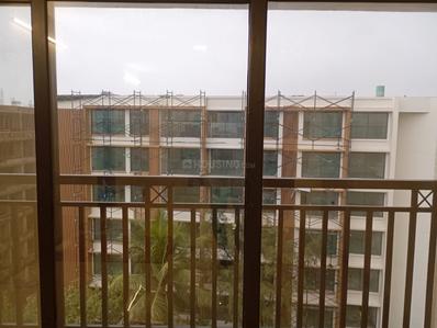 Balcony Image of 680 Sq.ft 2 BHK Apartment / Flat for rent in Neumec Niwara, Vile Parle East Mumbai for Rs. 76000