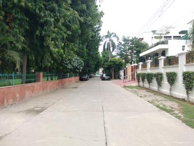 Image of 4500 Sq.ft Residential Plot / Land for sale in Sector 14, Faridabad for Rs. 110000000
