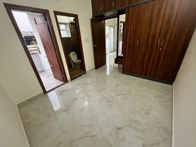 Bedroom Image of 900 Sq.ft 1 BHK Apartment / Flat for rent in Halasuru Bengaluru for Rs. 30000