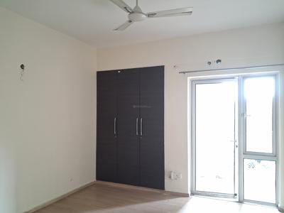 Bedroom Image of 1575 Sq.ft 3 BHK Apartment / Flat for sale in DLF Capital Greens Phase 1 And 2, Karampura New Delhi for Rs. 27000000