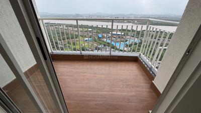 Balcony Image of 938 Sq.ft 2 BHK Apartment / Flat for sale in Lodha Amara, Kolshet Thane for Rs. 18100000