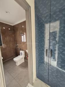 Bathroom Image of 1856 Sq.ft 3 BHK Apartment / Flat for rent in HL City, sector 37 Bahadurgarh for Rs. 20000
