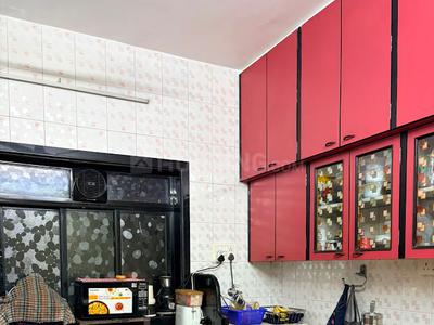 Kitchen Image of 890 Sq.ft 2 BHK Apartment / Flat for sale in Vashi Navi Mumbai for Rs. 20000000