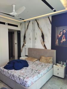 Bedroom Image of 1500 Sq.ft 3 BHK Apartment / Flat for sale in Monte South, Byculla Mumbai for Rs. 80000000