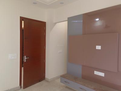 Bedroom Image of 900 Sq.ft 2 BHK Builder Floor for sale in Pitampura New Delhi for Rs. 13000000