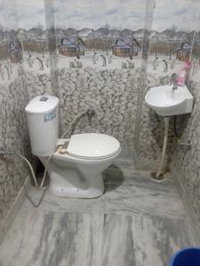 Bathroom Image of 800 Sq.ft 1 RK Independent House for rent in Ratanada Jodhpur for Rs. 7000