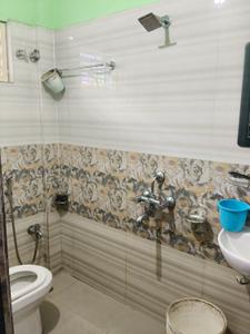 Bathroom Image of 1250 Sq.ft 1 BHK Apartment / Flat for rent in Nayapalli Bhubaneswar for Rs. 17000