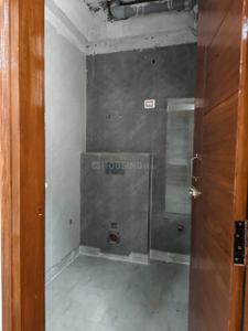 Bathroom Image of 650 Sq.ft 1 BHK Apartment / Flat for sale in Sector 73 Noida for Rs. 2100000
