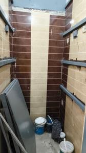 Bathroom Image of 650 Sq.ft 1 BHK Apartment / Flat for sale in Indirapuram Ghaziabad for Rs. 3600000